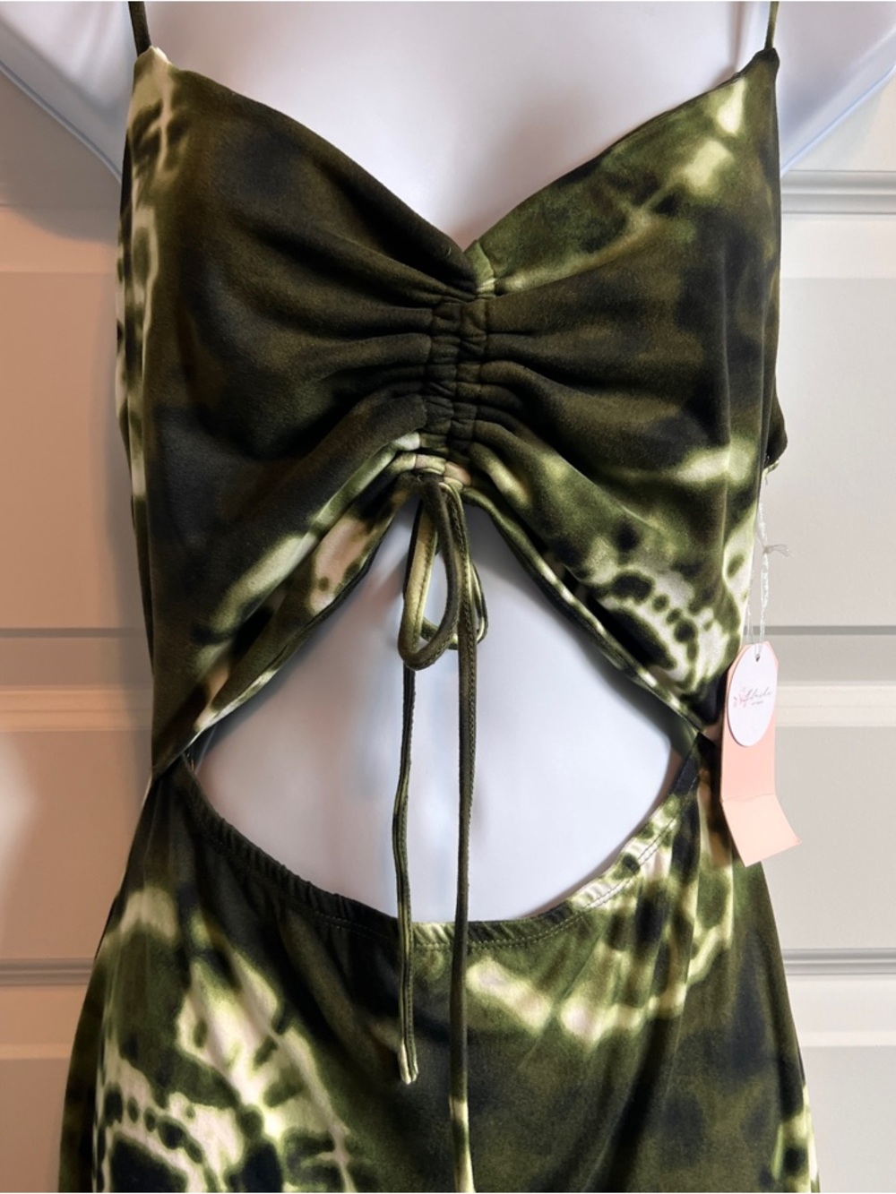 BLASHE NWT Tie Dye Maxi Keyhole Front Soft Size M - Picture 4 of 9